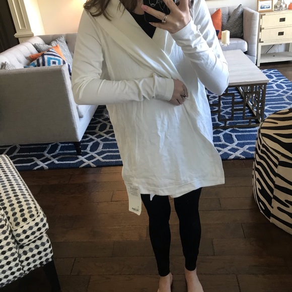 Lululemon Blissed Out Wrap - Picture 2 of 4